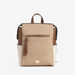 Mochila compacta beige y marrón